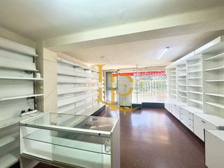 Local comercial en venta en Les Torres - Ca n'Alzamora en Rubí