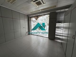 Local comercial en venta en Parque Roma - Coronas en San Fernando de Henares