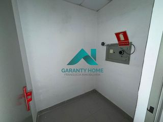 Local comercial en venta en Parque Roma - Coronas en San Fernando de Henares