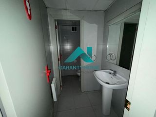 Local comercial en venta en Parque Roma - Coronas en San Fernando de Henares