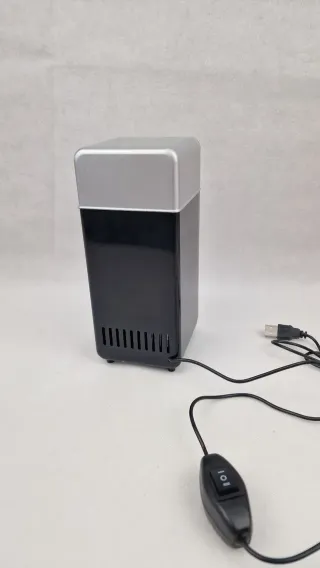 Mini nevera USB para latas