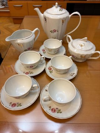Juego de té o café porcelana antigua.