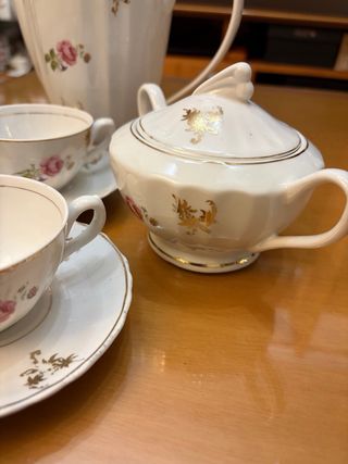 Juego de té o café porcelana antigua.