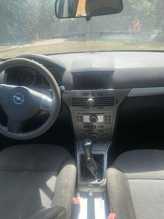 Opel Astra 2004