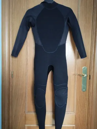 Neopreno Billabong azul y negro talla 10 años 2/3