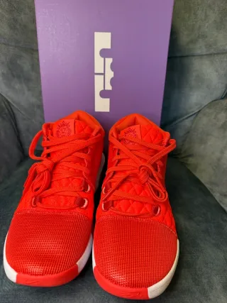 Nike LeBron Witness Scarpe Rosse Tg 40.5