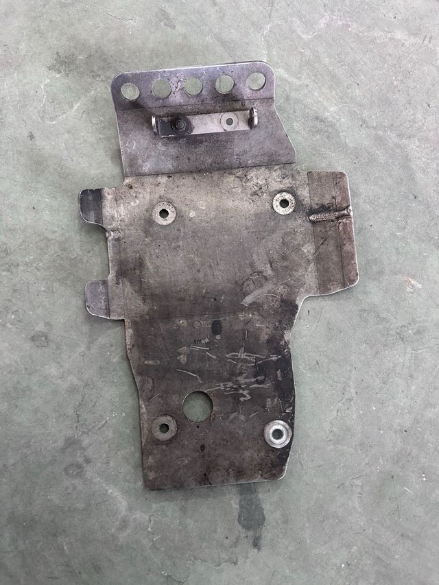 Cubrecarter metálico