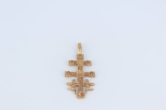 Cruz Caravaca XL de Oro 18k, 2,36gr. Ref. G-105.