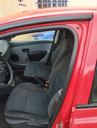 Renault Clio 1.2 Gasolina 75 CV
