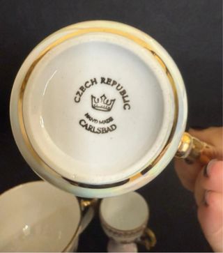 Antiche tazzine in porcellana