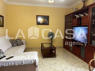 Casa pareada en venta en Montequinto en Dos Hermanas