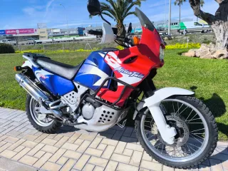 Honda Africa Twin XRV 750 RD07A de 2002 original