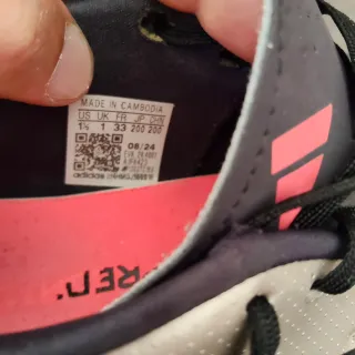 Botas de fútbol Adidas Talla 33