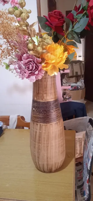 Vaso decorativo in ceramica