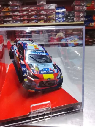 Scalextric Hyundai i20 WRC Solans