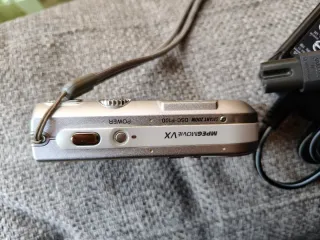 Camara sony dsc p100