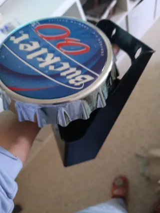 Abridor de botellas Buckler