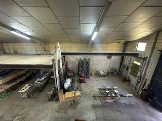 Nave industrial en venta en Olivenza