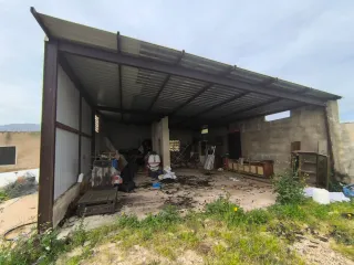 VENTA DE GRANJA A REFORMAR CON VIVIENDA EN AMPOSTA