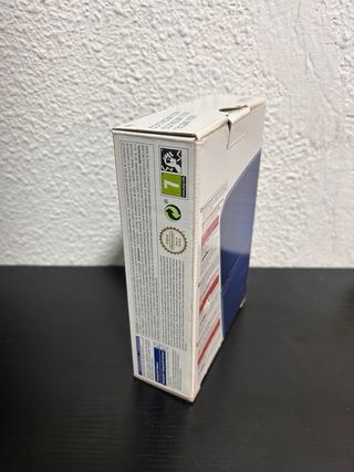 Caja New 3DS XL Azul con manuales y tarjetas