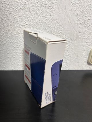Caja New 3DS XL Azul con manuales y tarjetas
