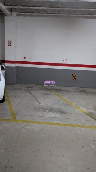 Garaje en venta en La Salut - Lloreda en Badalona