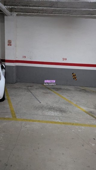 Garaje en venta en La Salut - Lloreda en Badalona