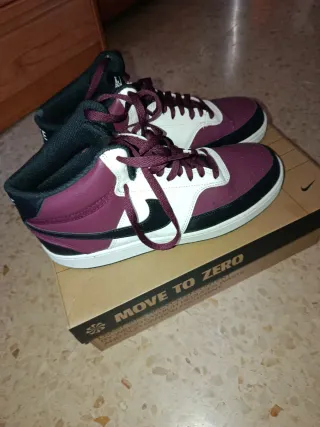 Nike Court Vision Mid Morado y Blanco