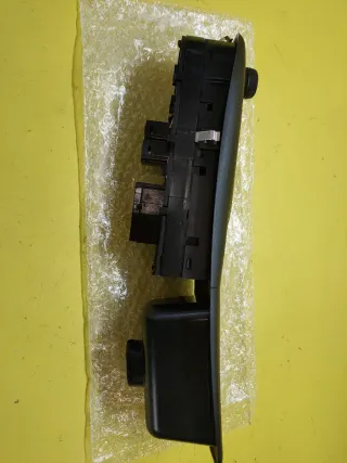 BOTONERA ELEVALUNAS PEUGEOT 406 BERLINA 8B X2 BOT