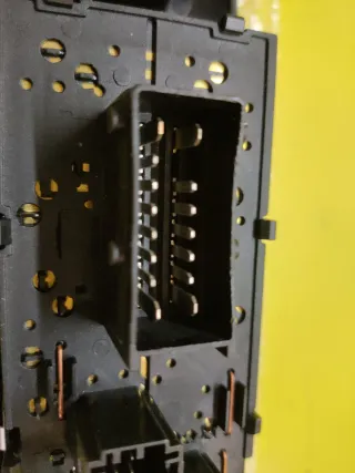 BOTONERA ELEVALUNAS PEUGEOT 406 BERLINA 8B X2 BOT