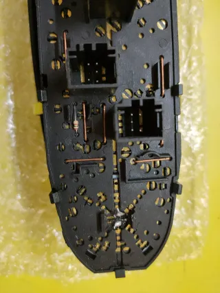 BOTONERA ELEVALUNAS PEUGEOT 406 BERLINA 8B X2 BOT