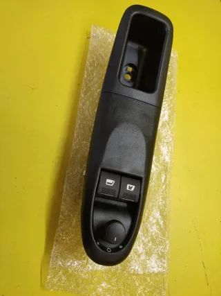 BOTONERA ELEVALUNAS PEUGEOT 406 BERLINA 8B X2 BOT