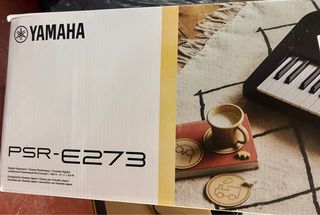 Teclado Yamaha PSR-E273