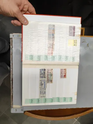 Riferimento Francobolli 92 Uganda