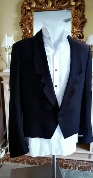 Chaqueta de gala corta hombre diseño exclusivo