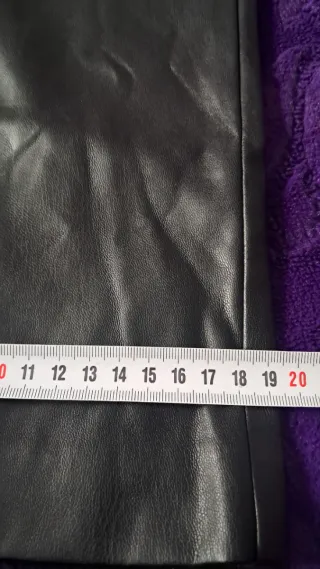 Pantalón Piel Sintética Negro Talla M