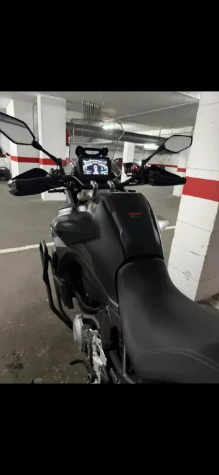Moto Vogue 900 DSX Negra 2200km! 2025