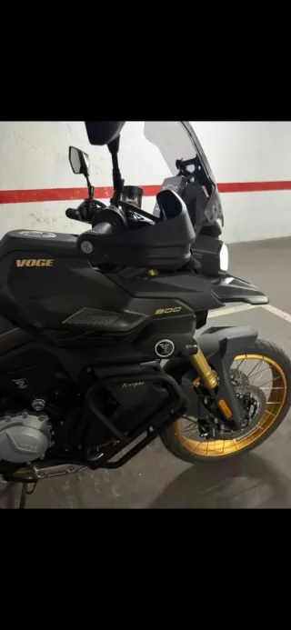 Moto Vogue 900 DSX Negra 2200km! 2025