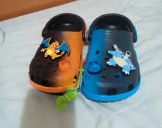 Crocs Pokémon Charizard y Blastoise Talla 38-39