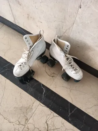 Patines de Ruedas Blancos