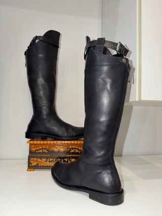 Stivali alti vera pelle Cesare Paciotti