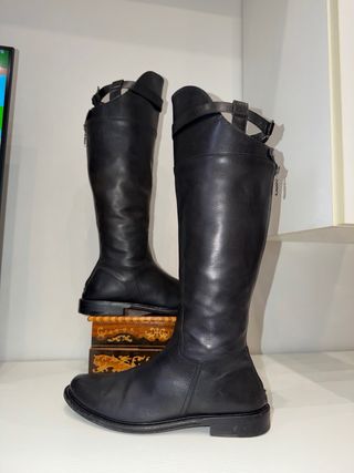 Stivali alti vera pelle Cesare Paciotti