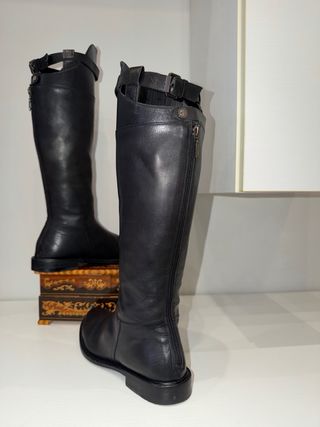 Stivali alti vera pelle Cesare Paciotti