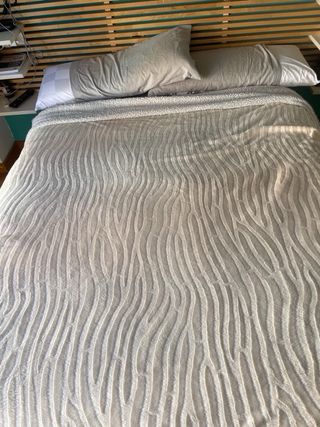 Somier Ikea con 4 cajones y colchón