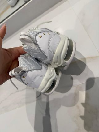 Zapatillas Nike Air Max 98 Blancas y Doradas