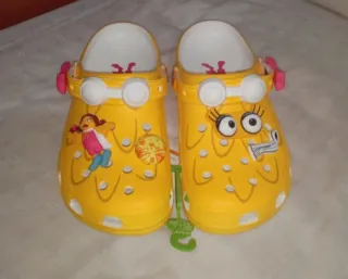 Crocs McDonald's Edición Especial Amarillas