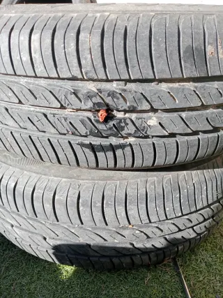 Neumáticos seminuevos