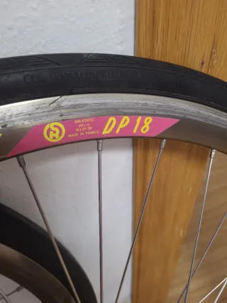 Ruedas de Bicicleta . Aros Rigida bujes Campagnolo