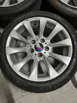 Llantas BMW M Performance con neumaticos,