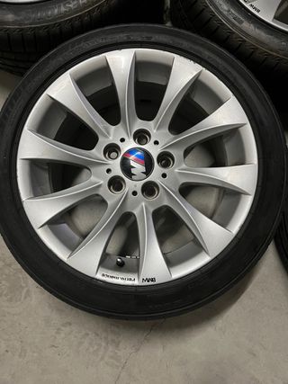 Llantas BMW M Performance con neumaticos,